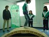 El pont s'aguanta per les peces de forma trapezoïdal